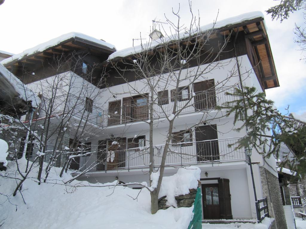 Casa Chamonin Aparthotel Gressan Exterior photo
